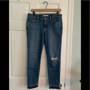 Levi’s 711 Skinny Medium Wash Size 29